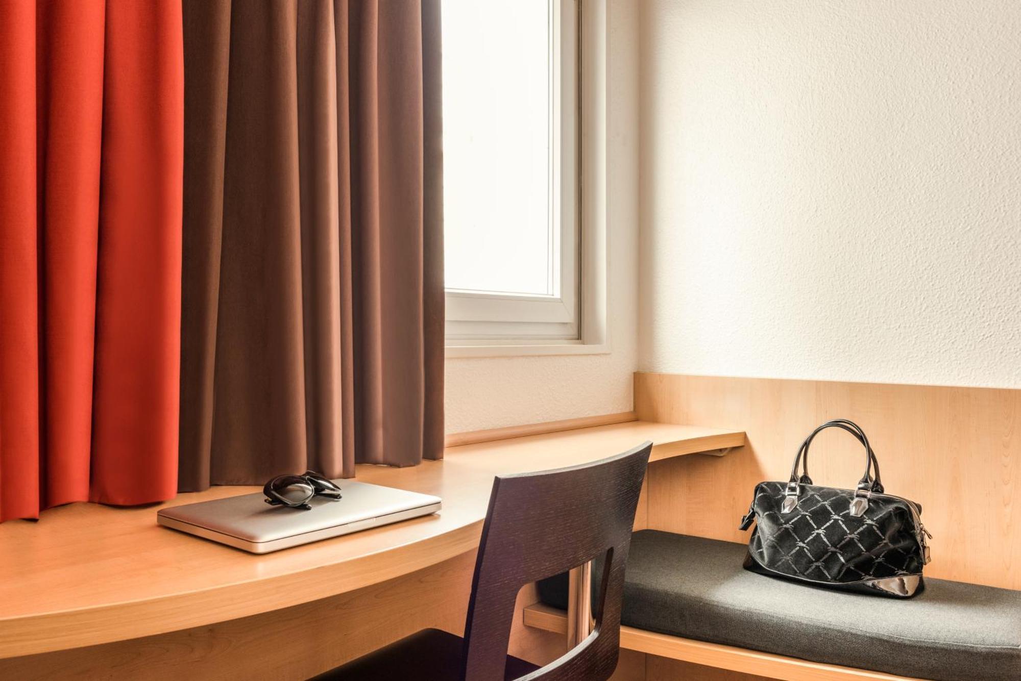 Ibis Paris Pantin Eglise Hotell Eksteriør bilde